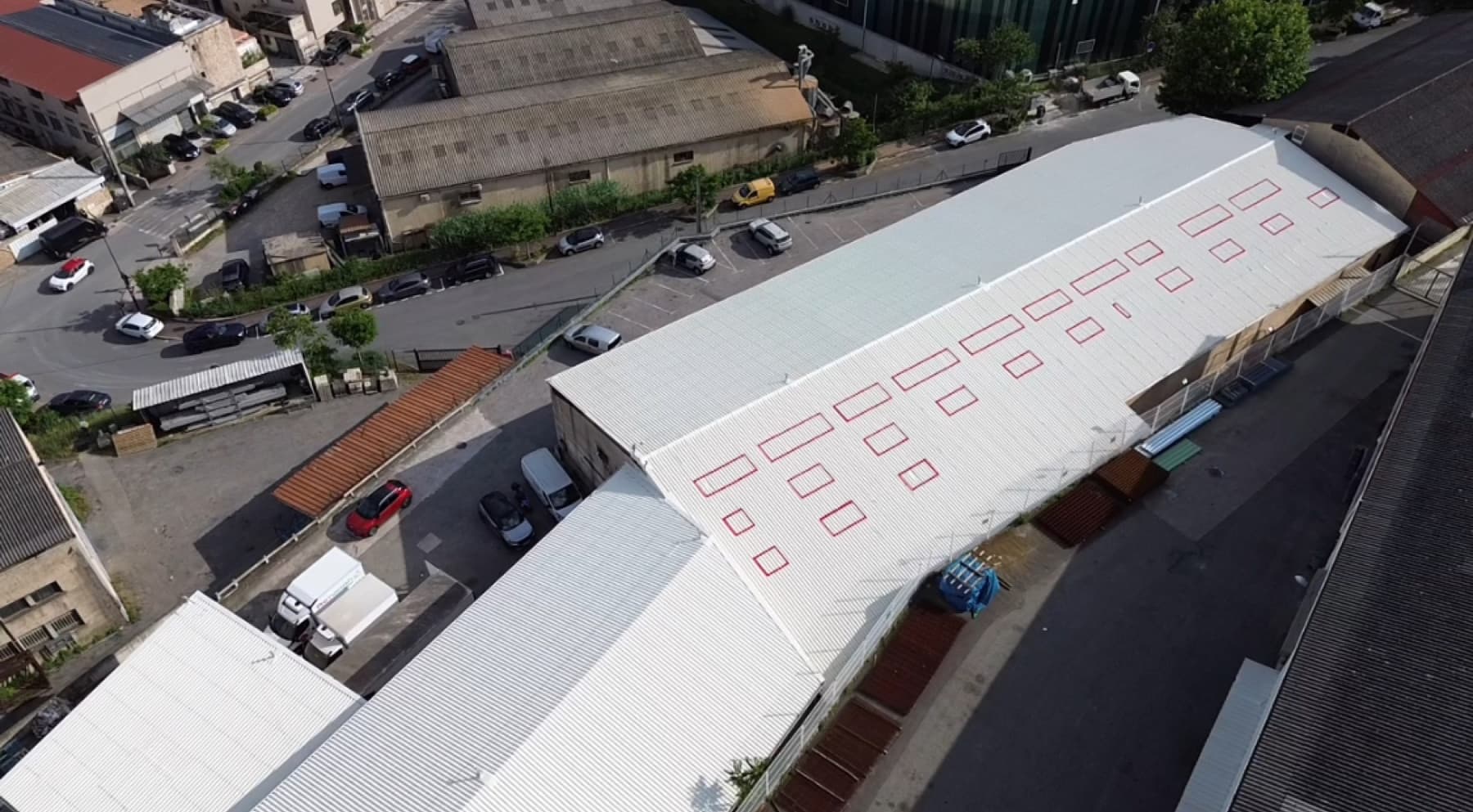 Toiture industrielle Promocash après application Cool Roofing